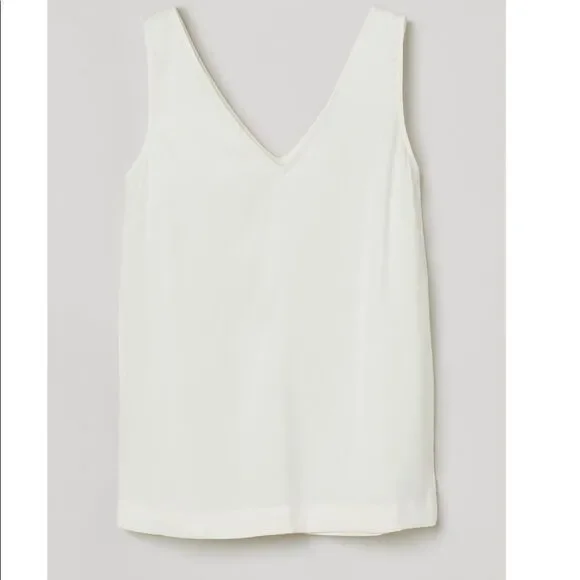 h&m sleeveless satin blouse . NWT - Picture 2 of 9